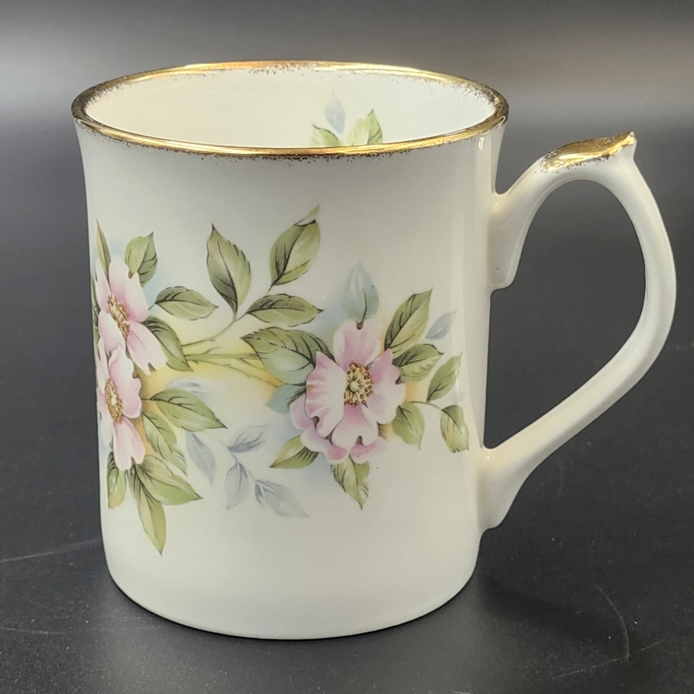Elizabethan Staffordshire Fine Bone China Coffee Mug